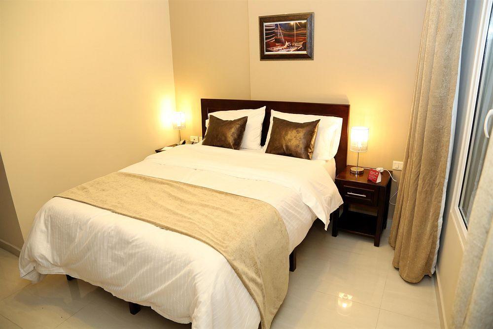 Saint John Hotel 3*